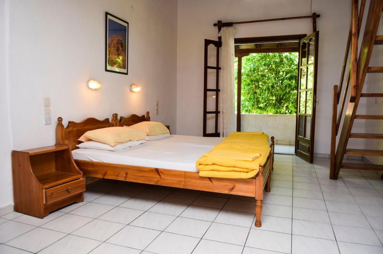 كوكونارييس Amalia Apartments المظهر الخارجي الصورة